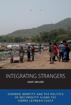 Integrating Strangers(English, Hardcover, Menard Anais)