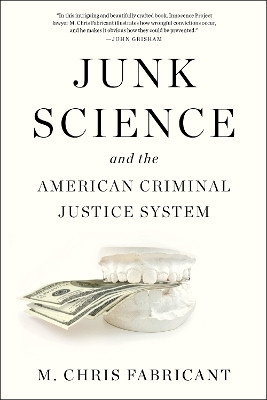 Junk Science(English, Paperback, Fabricant M. Chris)
