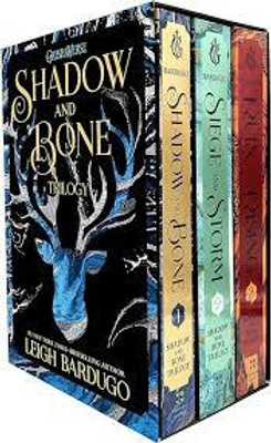 The Shadow and Bone Trilogy Boxed Set: Shadow and Bone, Siege and Storm, Ruin and Rising set of 3(Paperback, Leigh Bardugo)
