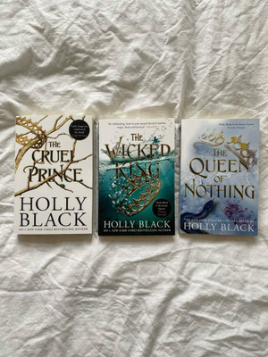 the cruel prince book set(Paperback, Holly Black)