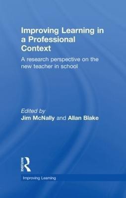 Improving Learning in a Professional Context(English, Hardcover, unknown)