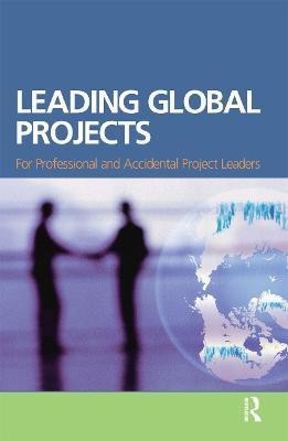 Leading Global Projects(English, Hardcover, Youngdahl William)