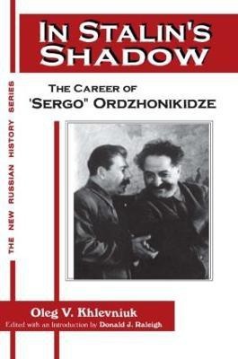 In Stalin's Shadow(English, Paperback, Khlevniuk Oleg V.)