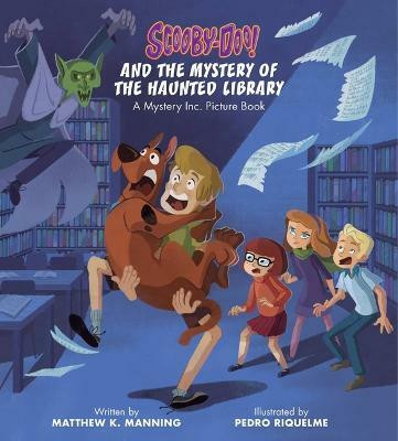 Scooby-Doo and the Mystery of the Haunted Library(English, Hardcover, Manning Matthew K)