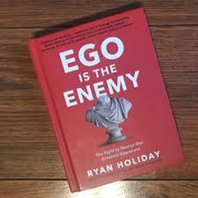 Ego is the enemy(Paperback, Ryan Holiday)