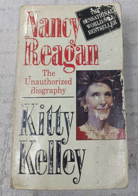 Nancy Reagan(English, Paperback, Kelley Kitty)
