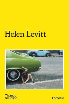 Helen Levitt(English, Paperback, Chevrier Jean-Francois)
