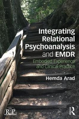 Integrating Relational Psychoanalysis and EMDR(English, Paperback, Arad Hemda)