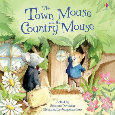 Town Mouse and Country Mouse(English, Paperback, Davidson Susanna)