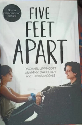 Five Feet Apart(Paperback, Rachael Lippincott)