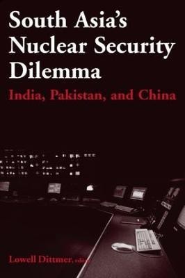 South Asia's Nuclear Security Dilemma(English, Paperback, Dittmer Lowell)