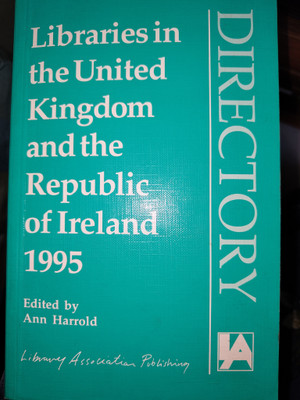 Libraries in the United Kingdom and the Republic of Ireland 1995(English, Paperback, unknown)