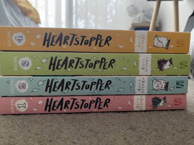 Heartstopper: Volume 1,2,3,4(Paperback, Alice Oseman)