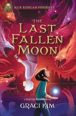 The Last Fallen Moon(English, Paperback, Kim Graci)