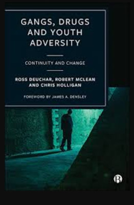 101 Ways to Be Less Stressed - Simple Self-Care Strategies to Boost Your Mind, Mood, and Mental Health(English, Hardcover, Leaf Dr. Caroline)