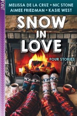 Snow in Love(English, Paperback, de la Cruz Melissa)