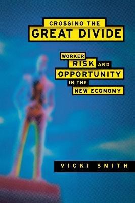 Crossing the Great Divide(English, Electronic book text, Smith Vicki)