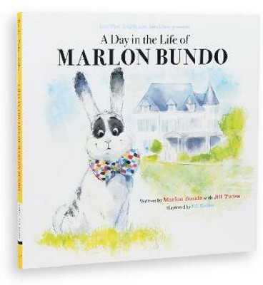 Last Week Tonight with John Oliver Presents A Day in the Life of Marlon Bundo(English, Hardcover, Twiss Jill)