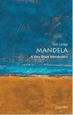 Nelson Mandela: A Very Short Introduction(English, Paperback, Boehmer Elleke)