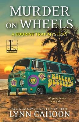 Murder on Wheels(English, Paperback, Cahoon Lynn)