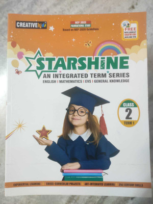 STARSHINE An Integrated term series (Class 2, Term 1)(Paperback, Vinita Kumar)
