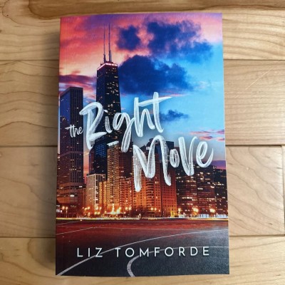 The Right Move(English, Paperback, Tomforde Liz)