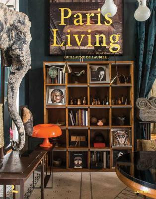 Paris Living(English, Hardcover, Laubier Guillaume de)