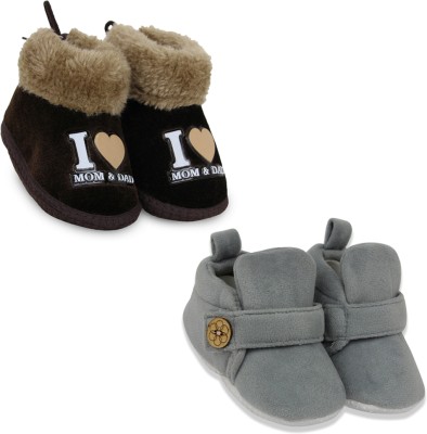 Neska Moda 6 To 12 Months Set Of 2 Velvet I Love Mom and Dad Print & Button Design Booties(Toe to Heel Length - 12 cm, Grey, Brown)