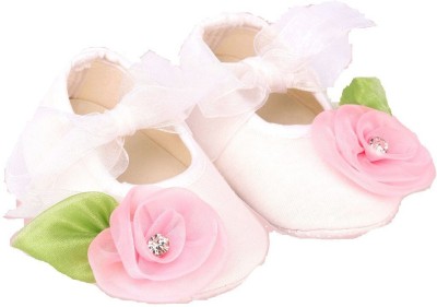 Daizy Cotton Hoisery White Booties With Pink Flower And Leaf Booties(Toe to Heel Length - 12 cm, White)