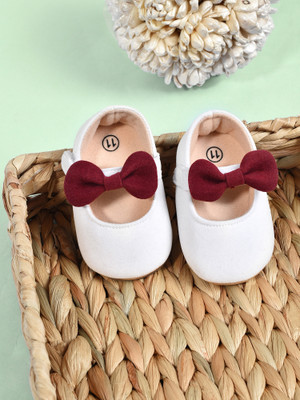 Mi Arcus Daisy Booties(Toe to Heel Length - 13 cm, White)
