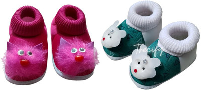 Trecify 0 To 12 Months Baby Boys & Baby Girls Soft Velvet Cute Booties(Toe to Heel Length - 12 cm, Pink, White, Green)