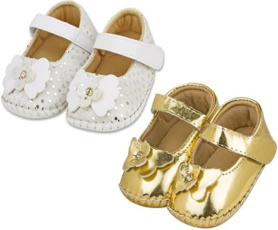 Neska Moda 6 To 12 Months Baby Girls Belly Shoe 2 Pair Set Partywear Floral Velcro Sandal Booties(Toe to Heel Length - 12 cm, White, Gold)