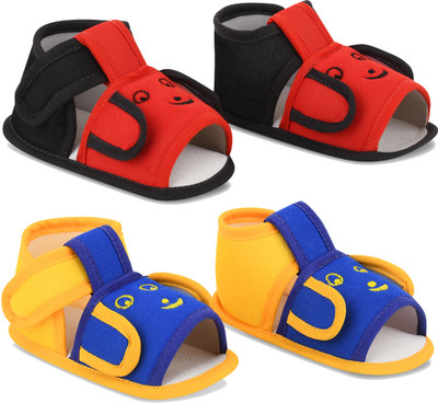 SMARTOTS Pack of 2 Skin Friendly New Born Baby Shoes Sandal for 0-9M Baby, Multicolor Booties(Toe to Heel Length - 11 cm, Bk.Red & Blue)