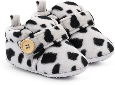 Star Fish Baby Boys & Girls 3 TO 12 Months Comfortable Soft Cotton Party Wear Booties Booties(Toe to Heel Length - 12 cm, Black, White)