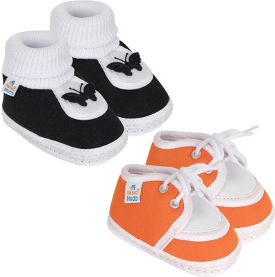 Neska Moda 0 To 6 Month 2 Pair Set Newborn Baby Unisex Soft Skin-Friendly Cotton Lace Shoes Booties(Toe to Heel Length - 10 cm, Orange, Black)