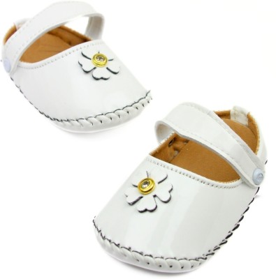 Neska Moda 6 To 12 Months Baby Girls Synthetic Leather Sling Back Sandal/ Booties(Toe to Heel Length - 12 cm, White)