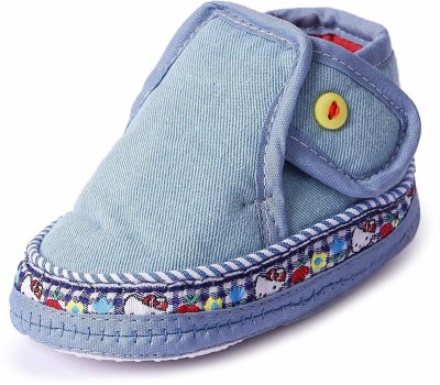 Butterthief Unisex anti slip shoes for babies Booties(Toe to Heel Length - 13 cm, Light Blue)