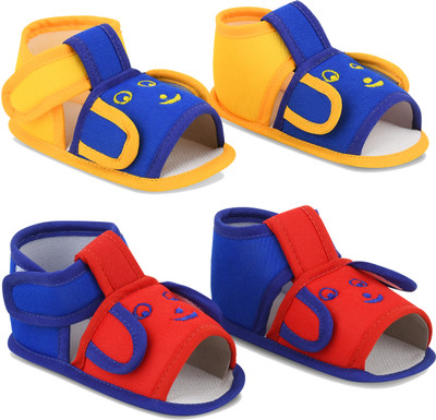 SMARTOTS Pack of 2 Skin Friendly New Born Baby Shoes Sandal for 0-9M Baby, Multicolor Booties(Toe to Heel Length - 11 cm, Blue & Red)