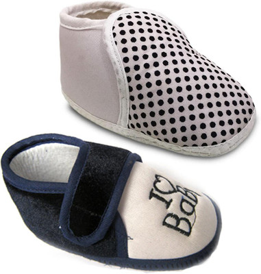 kids choice Booties(Toe to Heel Length - 12 cm, White)