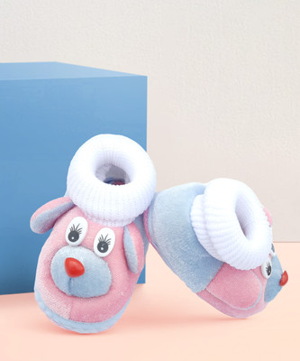 LMN Child Care Booties(Toe to Heel Length - 12 cm, Pink, Sky)
