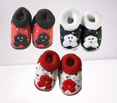 BLEMY Booties(Toe to Heel Length - 12 cm, angrybird-BOOTIES)