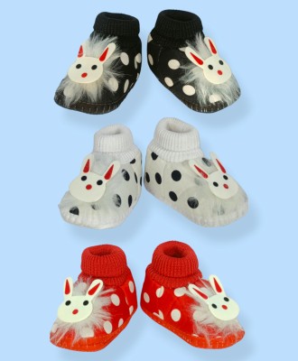 TWOLOVER Baby First Step Booties | 3-9 Months Infant Shoes | Soft and Cozy Newborn Shoes Booties(Toe to Heel Length - 12 cm, Multicolor6)