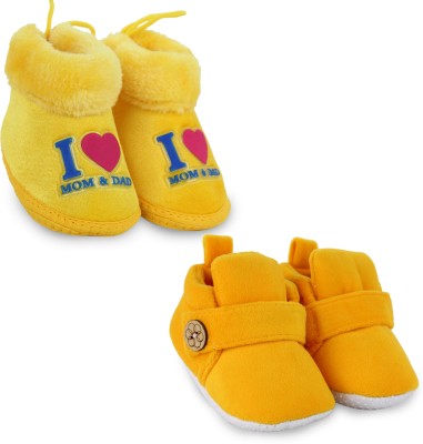 Neska Moda 6 To 12 Months Set Of 2 Velvet I Love Mom and Dad Print & Button Design Booties(Toe to Heel Length - 12 cm, Yellow, Yellow)