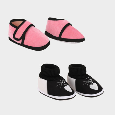ONFEET Booties(Toe to Heel Length - 11 cm, Pink, Black)