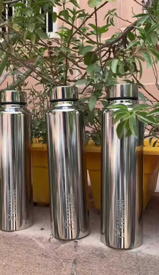 Studio By Anurag 1000 ml Stainless Steel Bottle(Pack of 1, Steel/Chrome)