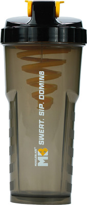 MUSCLEBLAZE 700 ml Plastic Shaker(Pack of 1, Black)