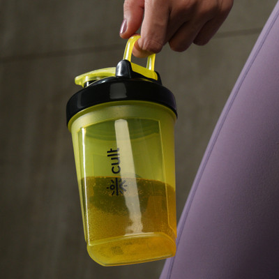 Cult 500 ml Plastic Shaker(Pack of 1, Yellow)