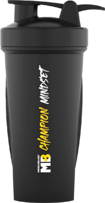 MUSCLEBLAZE 650 ml Plastic Shaker(Pack of 1, Black)