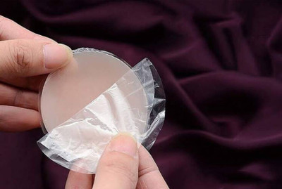 Wazoba Women's Reusable Silicon Wire Free Stick-On Nipple Cover Silicone Peel and Stick Bra Petals(Beige Pack of 1)