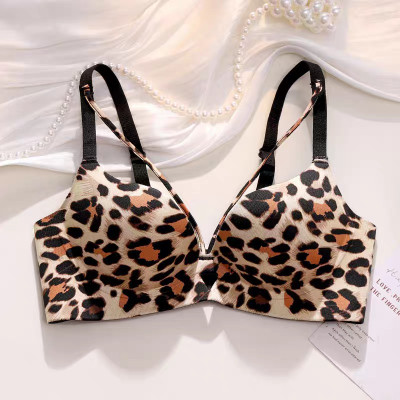INFINIUM Seamless Push-Up Bra with Decorative Straps Women Push-up Lightly Padded Bra(Multicolor)